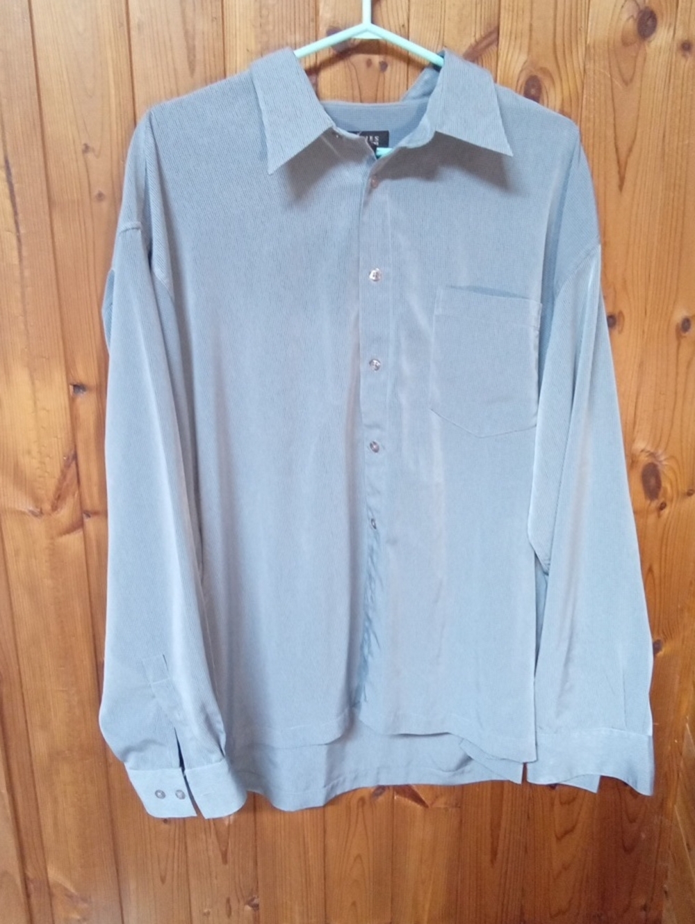 Britches XL.Men's Classic Button-Up Shirt in Light Gray